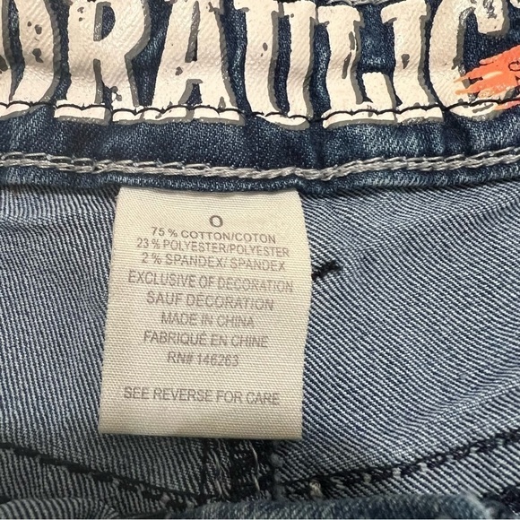 HYDRAULIC distressed denim jean shorts Sammie Boyfriend, embroidered pockets, 0. - Picture 12 of 14